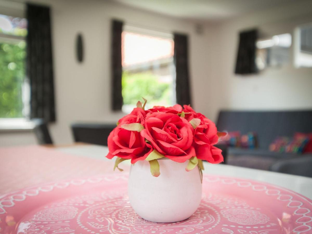 Holiday Home With Covered Terrace Groet Ngoại thất bức ảnh